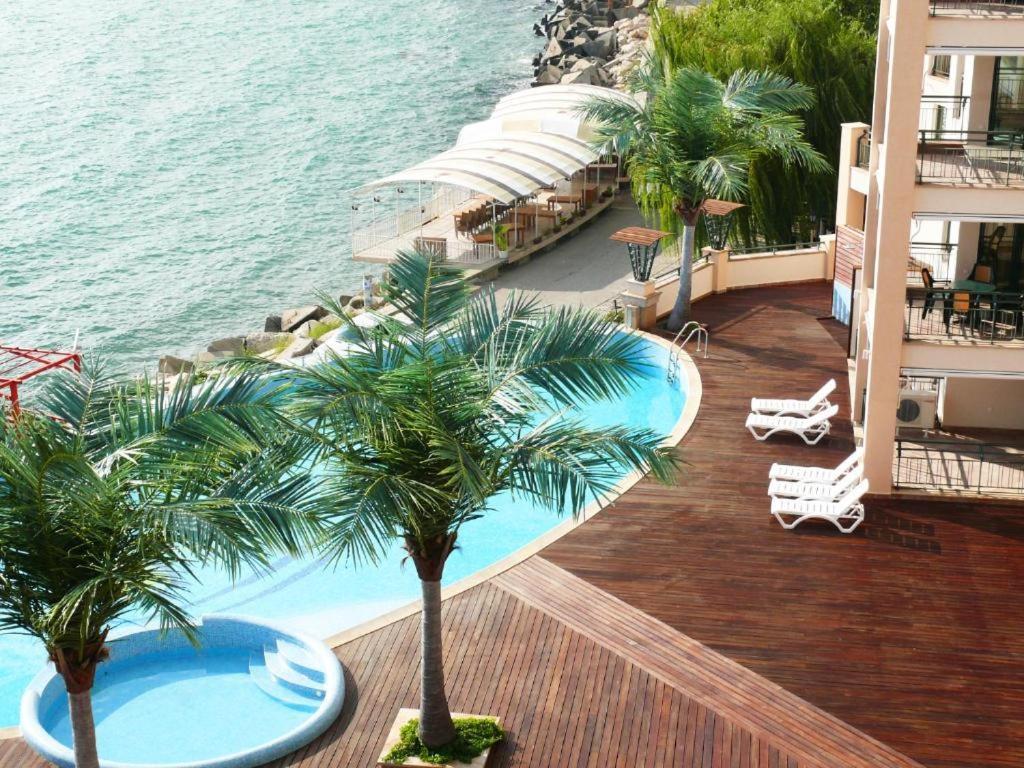 Privat Apartament Marina City Balcic Exterior foto